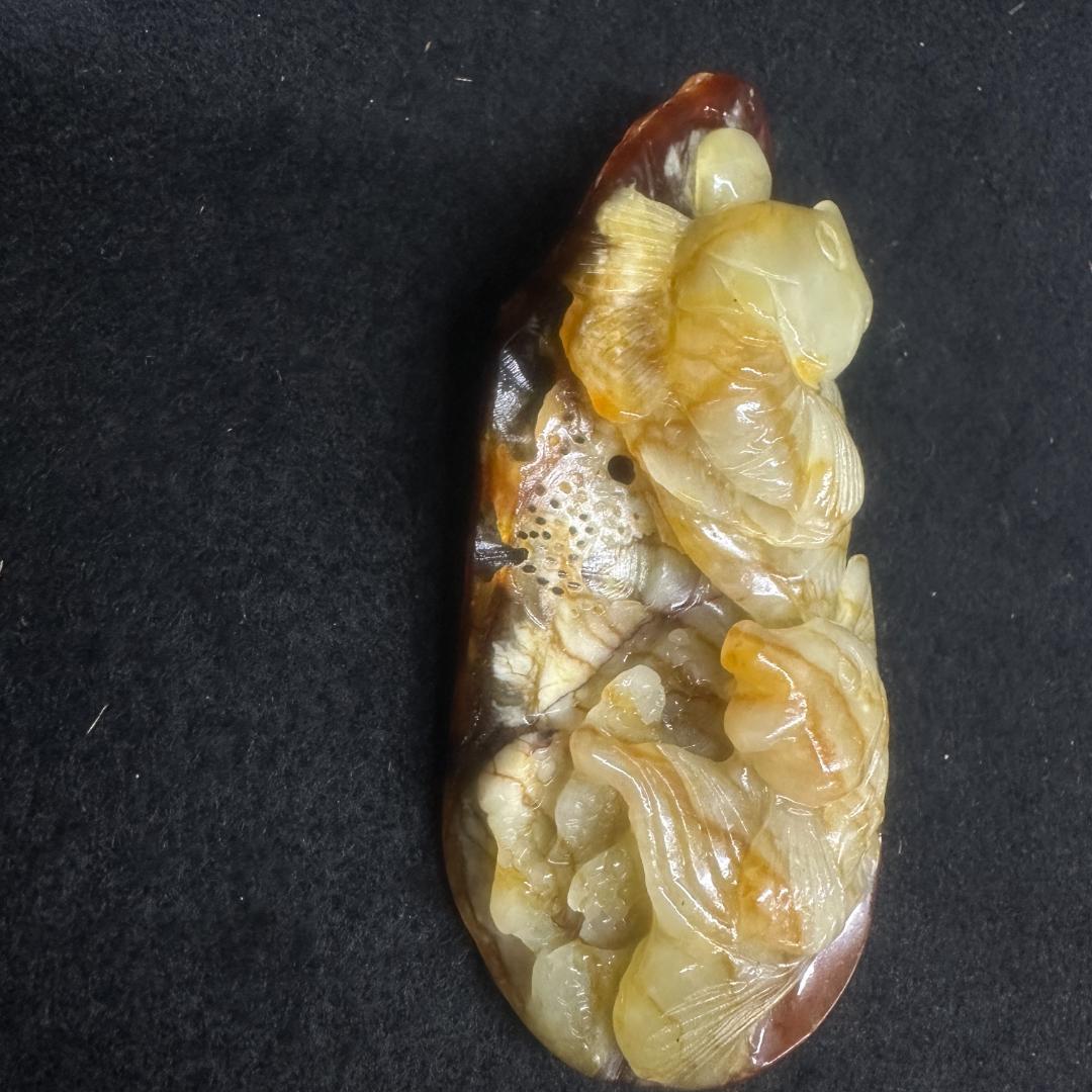 超美品　翡翠　ペンダント　魚細密彫　置物